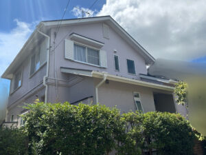 防蟻工事と塗装工事を実施させていただき美観も素晴らしく、今まで以上に安心して長く暮らしていただける美しいご自宅になりました！